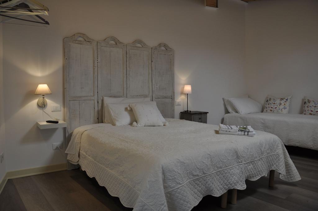 Corsomatteotti62 Bed & Breakfast เบรเชีย ห้อง รูปภาพ