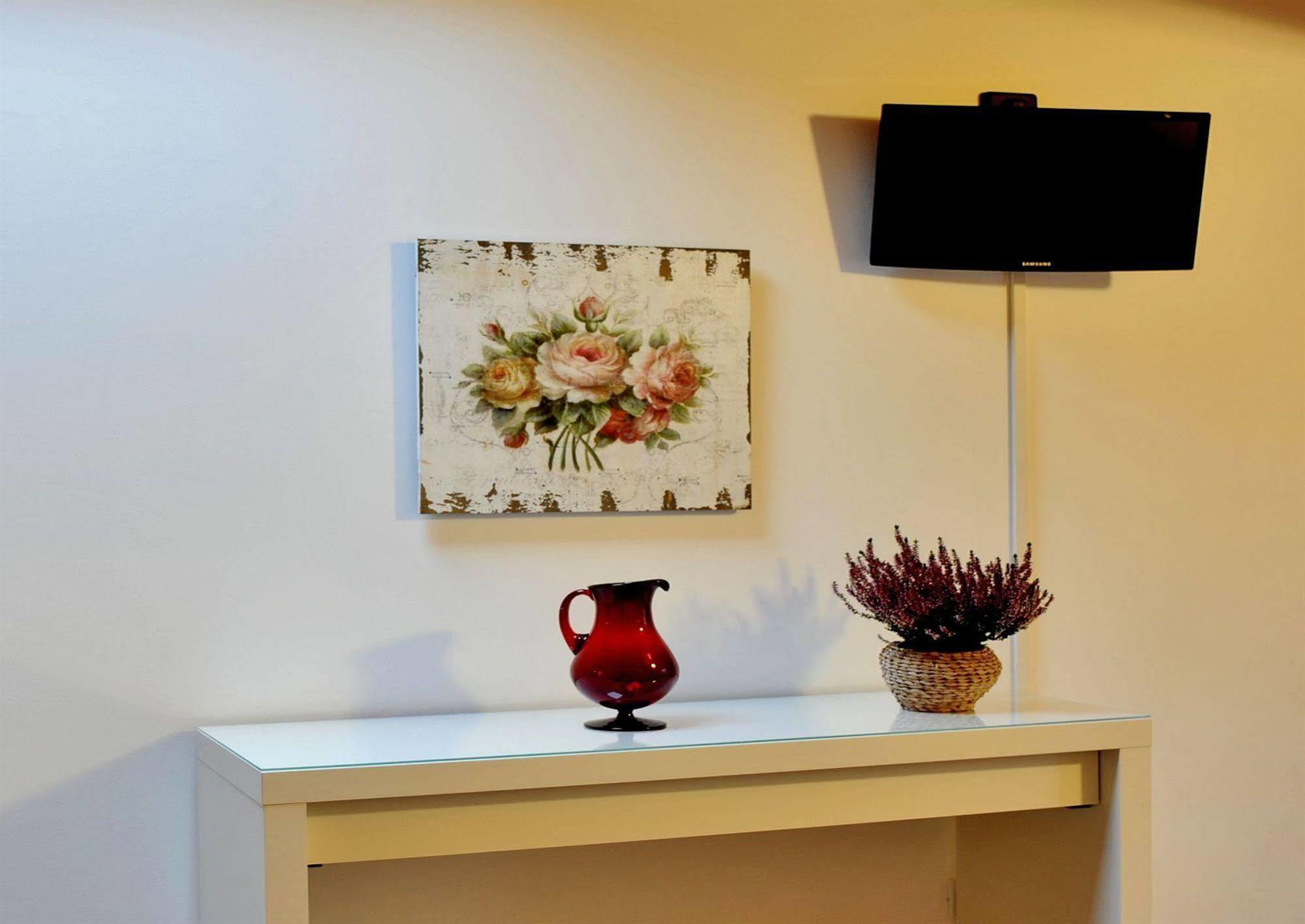 Corsomatteotti62 Bed & Breakfast เบรเชีย ภายนอก รูปภาพ