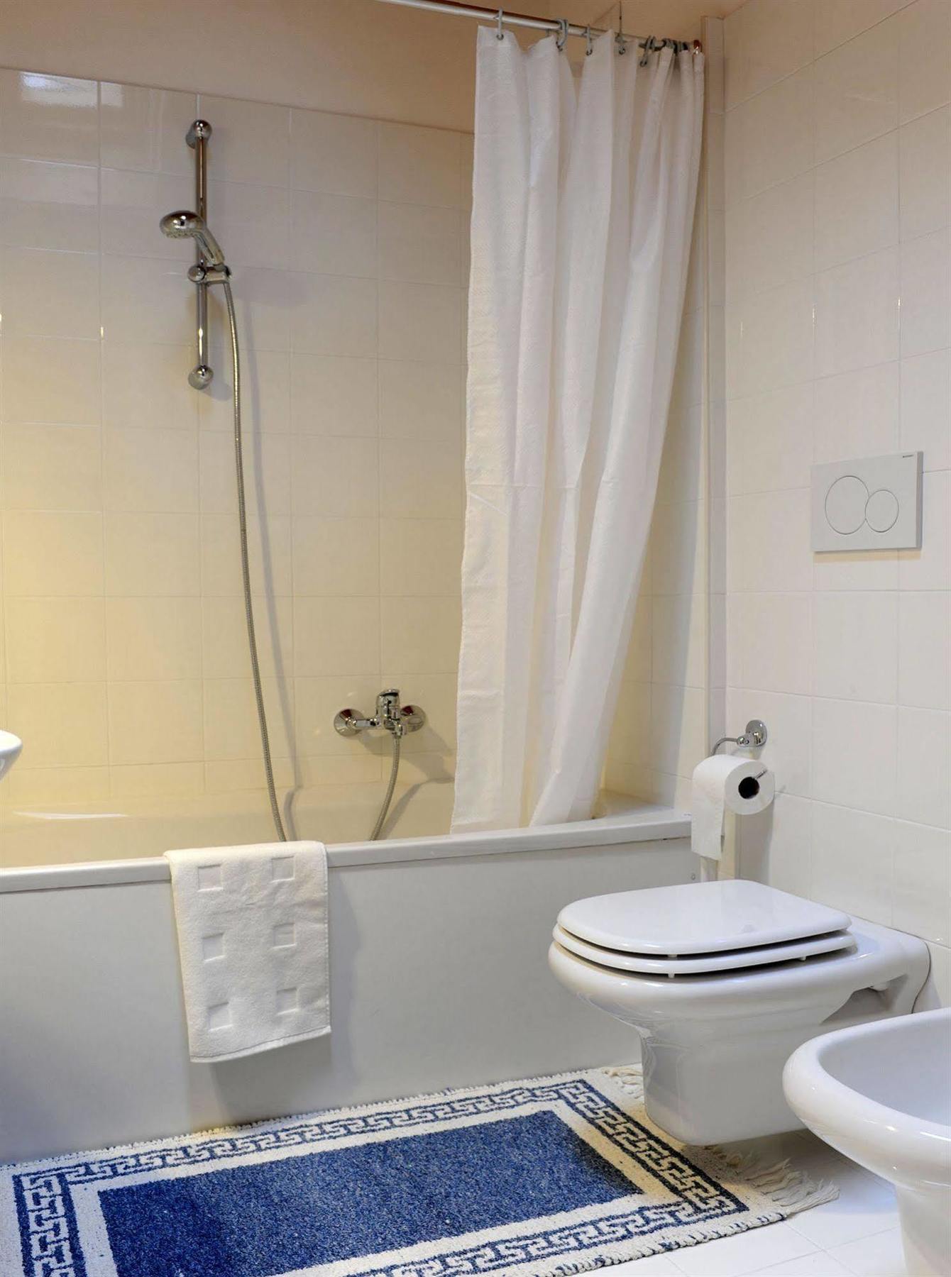 Corsomatteotti62 Bed & Breakfast เบรเชีย ภายนอก รูปภาพ
