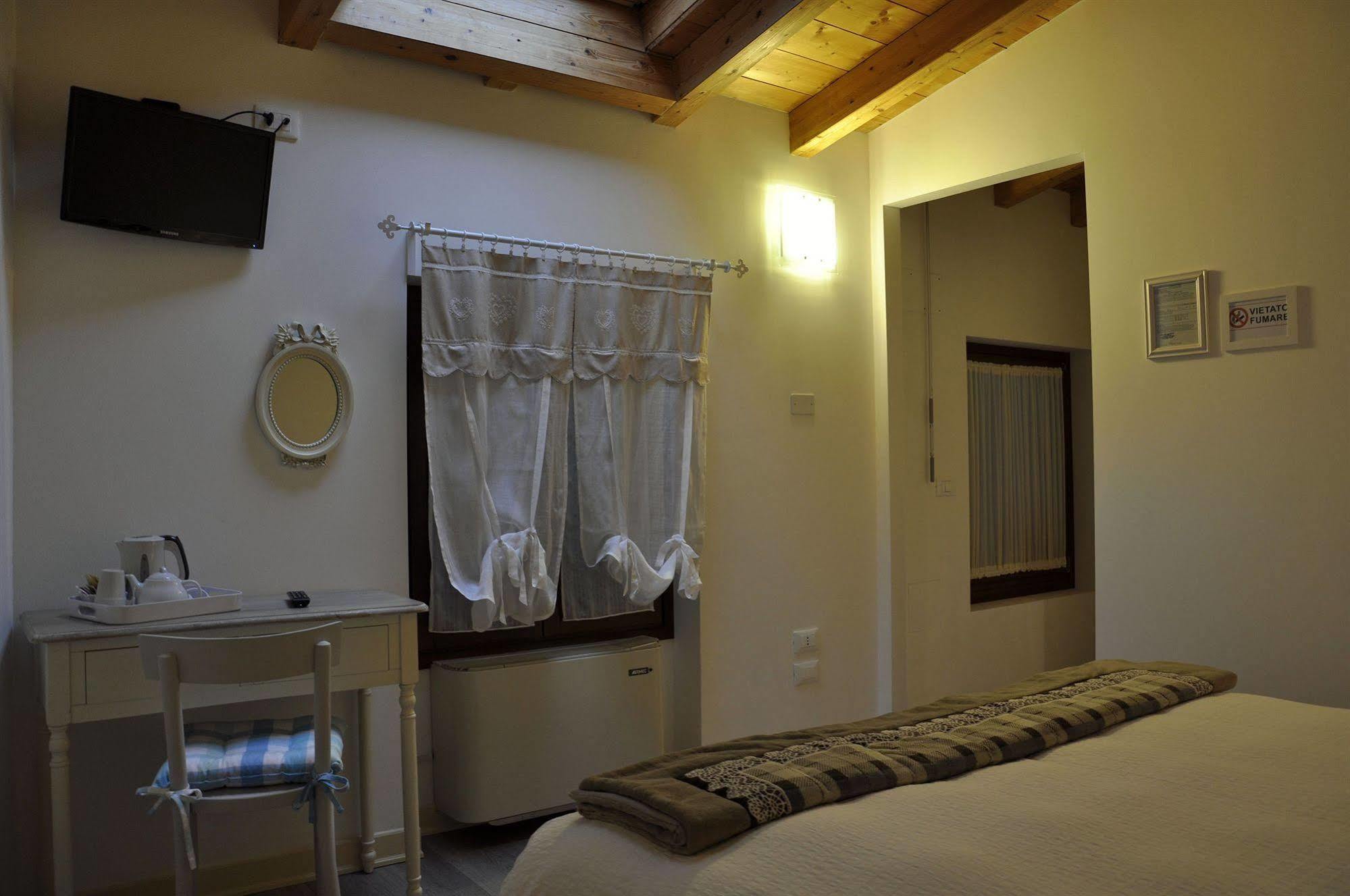 Corsomatteotti62 Bed & Breakfast เบรเชีย ภายนอก รูปภาพ